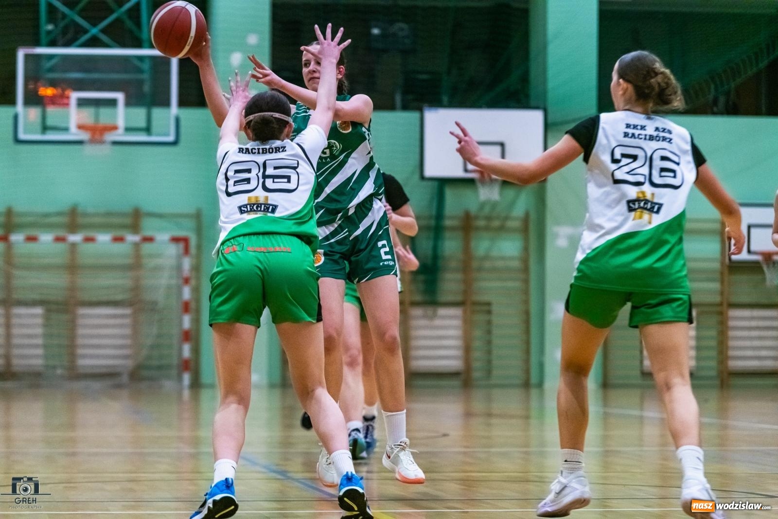 Zdjęcie w galerii na portalu naszwodzislaw.com: Koszykarskie derby regionu dla wodzisławskiej Olimpii [FOTO i WIDEO] wiadomości z regionu