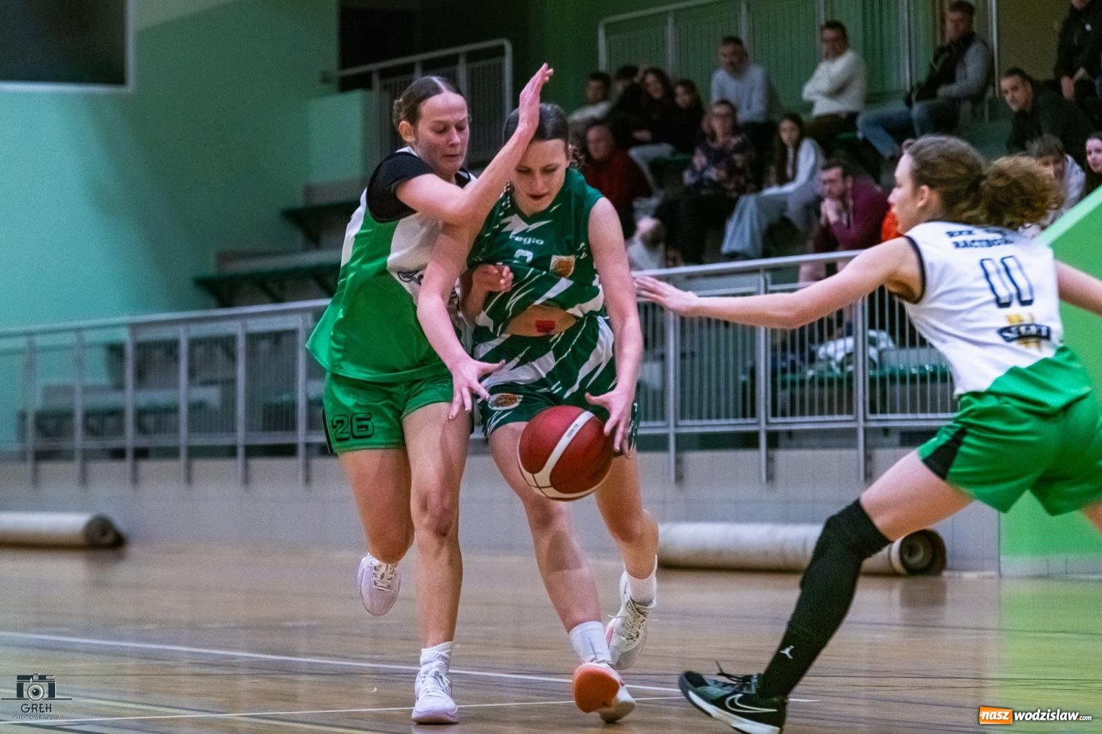 Zdjęcie w galerii na portalu naszwodzislaw.com: Koszykarskie derby regionu dla wodzisławskiej Olimpii [FOTO i WIDEO] wiadomości z regionu