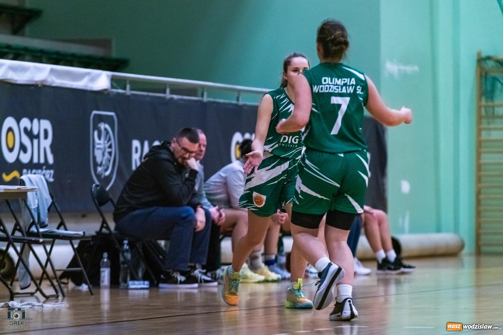 Zdjęcie w galerii na portalu naszwodzislaw.com: Koszykarskie derby regionu dla wodzisławskiej Olimpii [FOTO i WIDEO] wiadomości z regionu