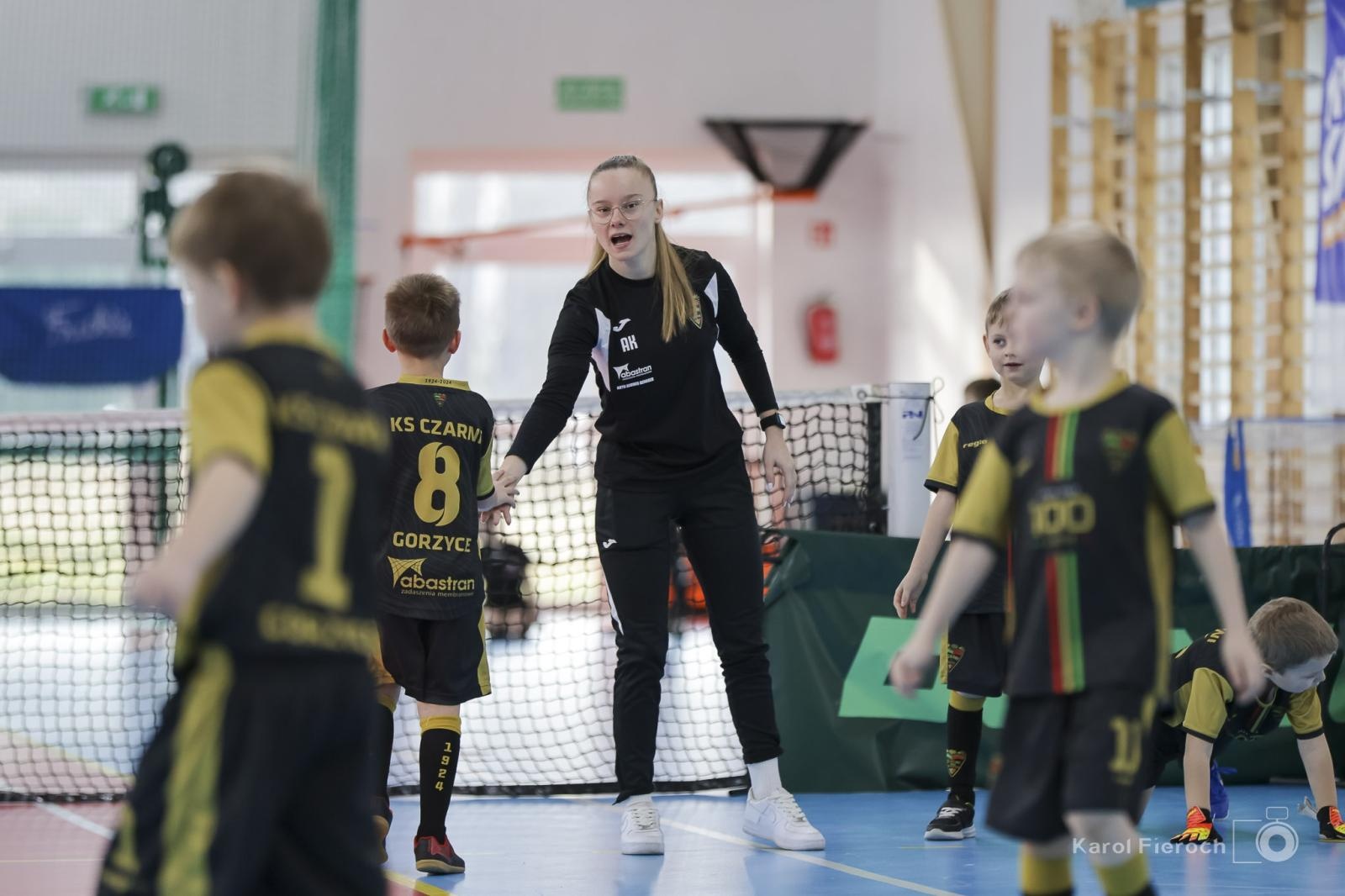 Zdjęcie w galerii na portalu naszwodzislaw.com: Zacięta rywalizacja młodych piłkarzy w Krzanowicach [FOTO] wiadomości z regionu