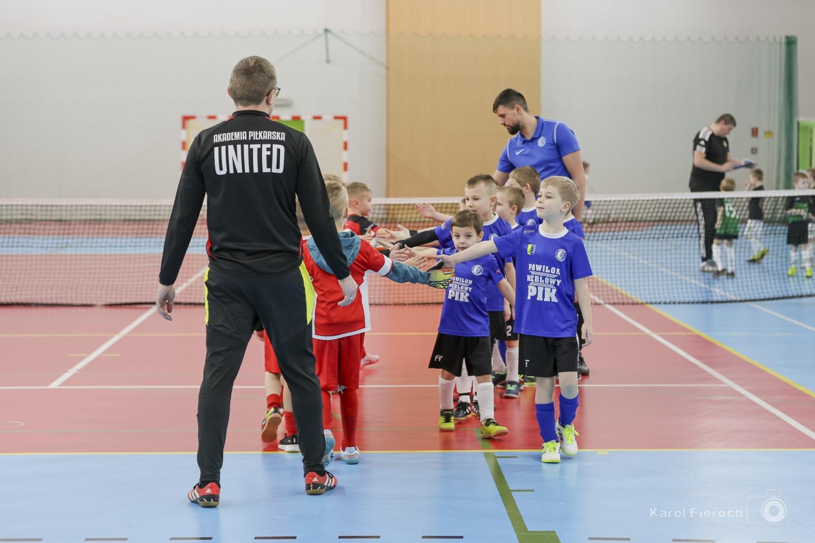 Zdjęcie w galerii na portalu naszwodzislaw.com: Zacięta rywalizacja młodych piłkarzy w Krzanowicach [FOTO] wiadomości z regionu