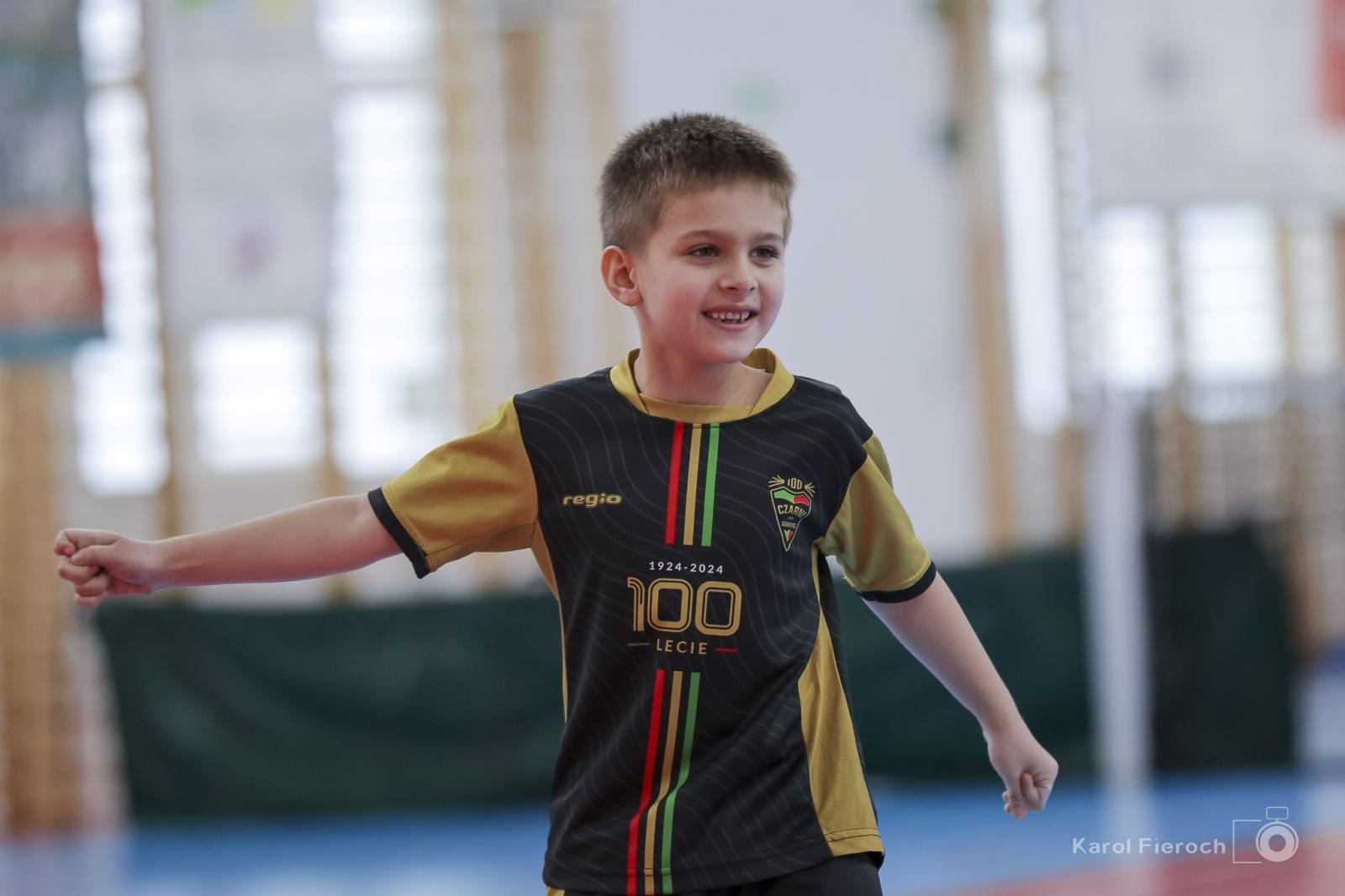 Zdjęcie w galerii na portalu naszwodzislaw.com: Zacięta rywalizacja młodych piłkarzy w Krzanowicach [FOTO] wiadomości z regionu