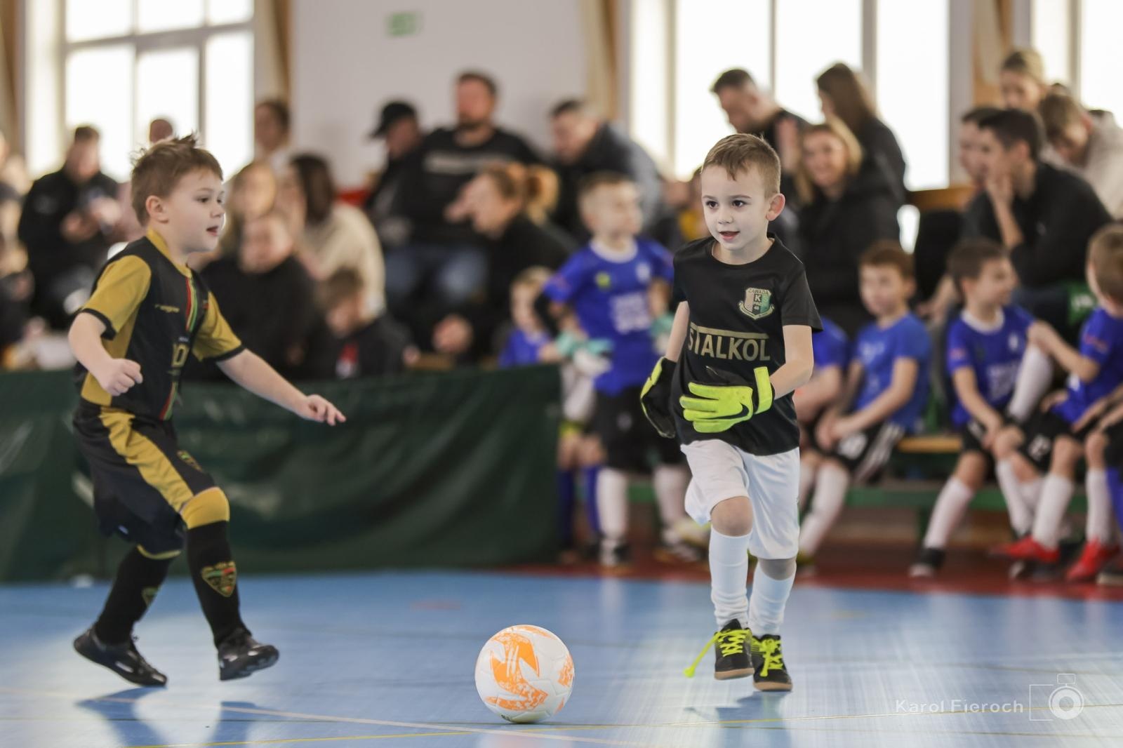Zdjęcie w galerii na portalu naszwodzislaw.com: Zacięta rywalizacja młodych piłkarzy w Krzanowicach [FOTO] wiadomości z regionu