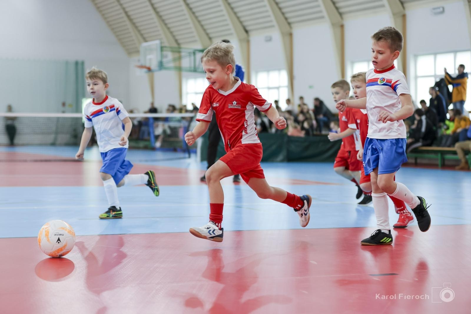Zdjęcie w galerii na portalu naszwodzislaw.com: Zacięta rywalizacja młodych piłkarzy w Krzanowicach [FOTO] wiadomości z regionu