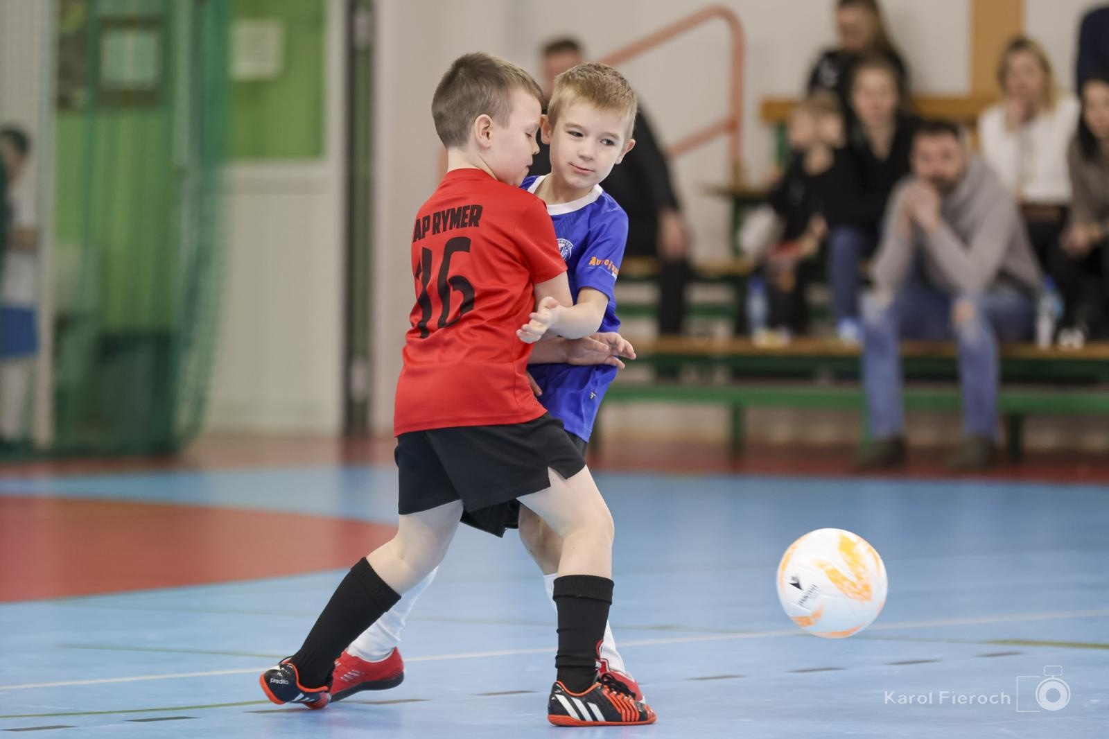 Zdjęcie w galerii na portalu naszwodzislaw.com: Zacięta rywalizacja młodych piłkarzy w Krzanowicach [FOTO] wiadomości z regionu