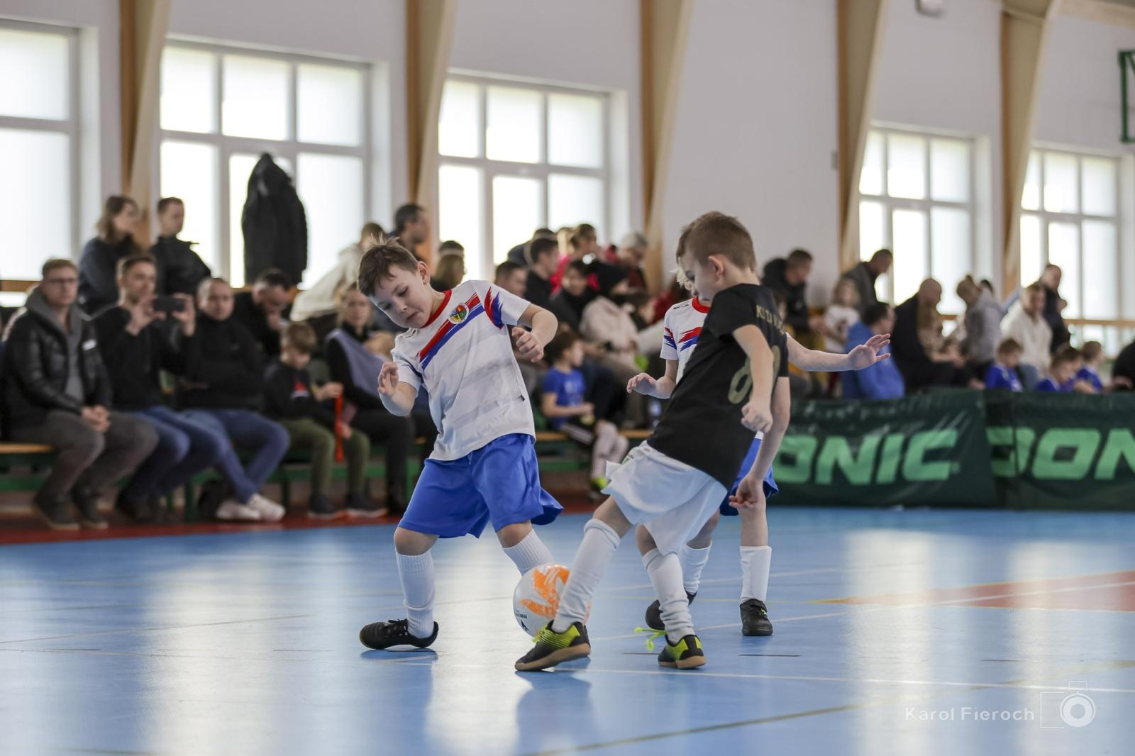 Zdjęcie w galerii na portalu naszwodzislaw.com: Zacięta rywalizacja młodych piłkarzy w Krzanowicach [FOTO] wiadomości z regionu