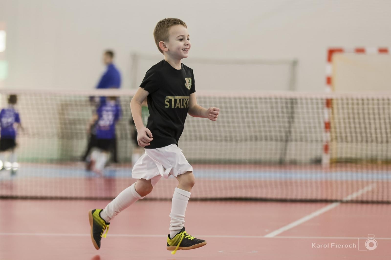 Zdjęcie w galerii na portalu naszwodzislaw.com: Zacięta rywalizacja młodych piłkarzy w Krzanowicach [FOTO] wiadomości z regionu