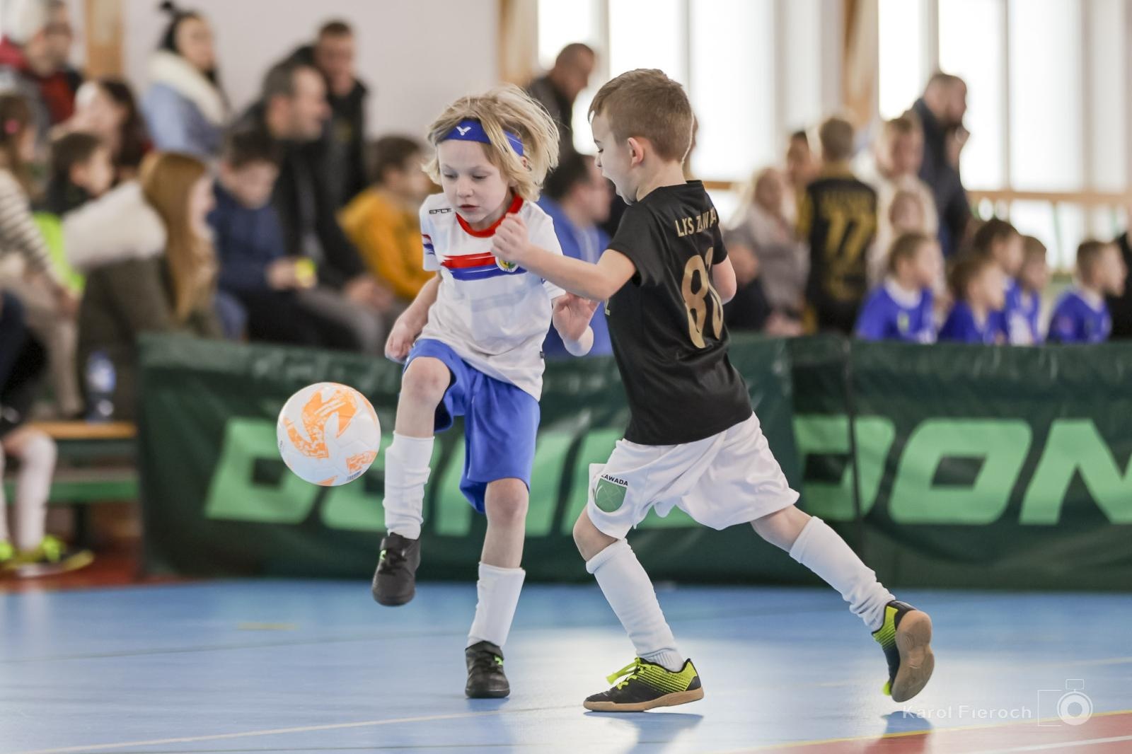 Zdjęcie w galerii na portalu naszwodzislaw.com: Zacięta rywalizacja młodych piłkarzy w Krzanowicach [FOTO] wiadomości z regionu