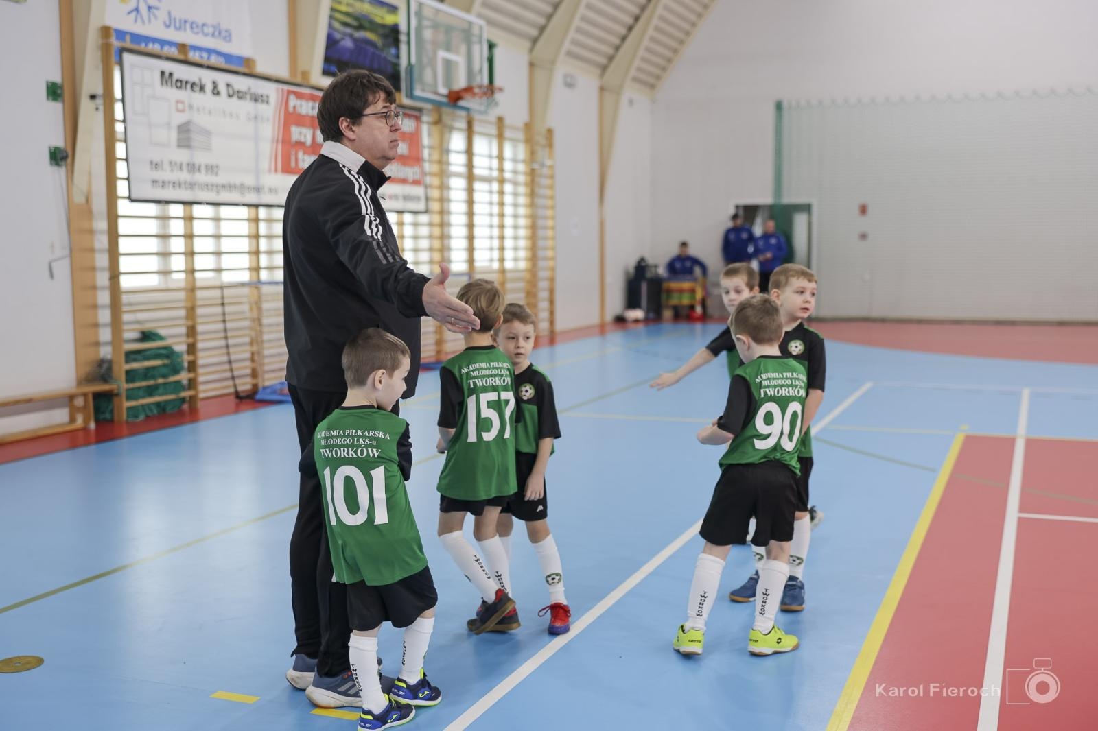 Zdjęcie w galerii na portalu naszwodzislaw.com: Zacięta rywalizacja młodych piłkarzy w Krzanowicach [FOTO] wiadomości z regionu