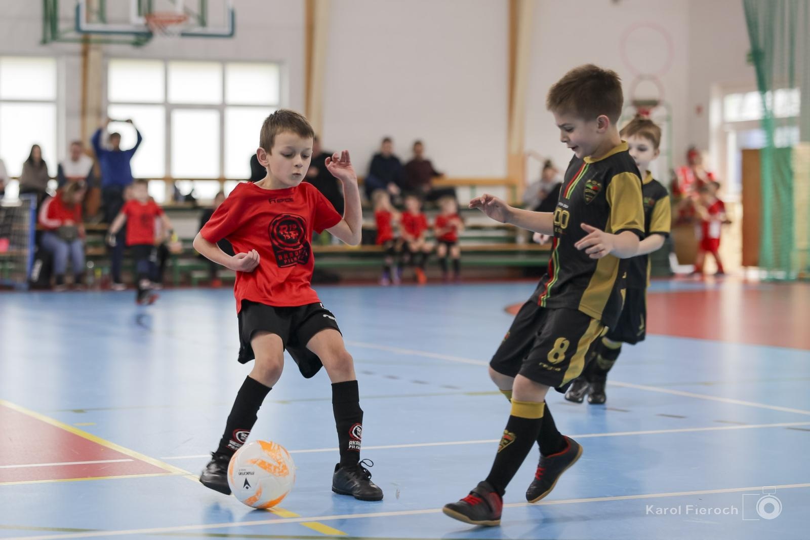 Zdjęcie w galerii na portalu naszwodzislaw.com: Zacięta rywalizacja młodych piłkarzy w Krzanowicach [FOTO] wiadomości z regionu