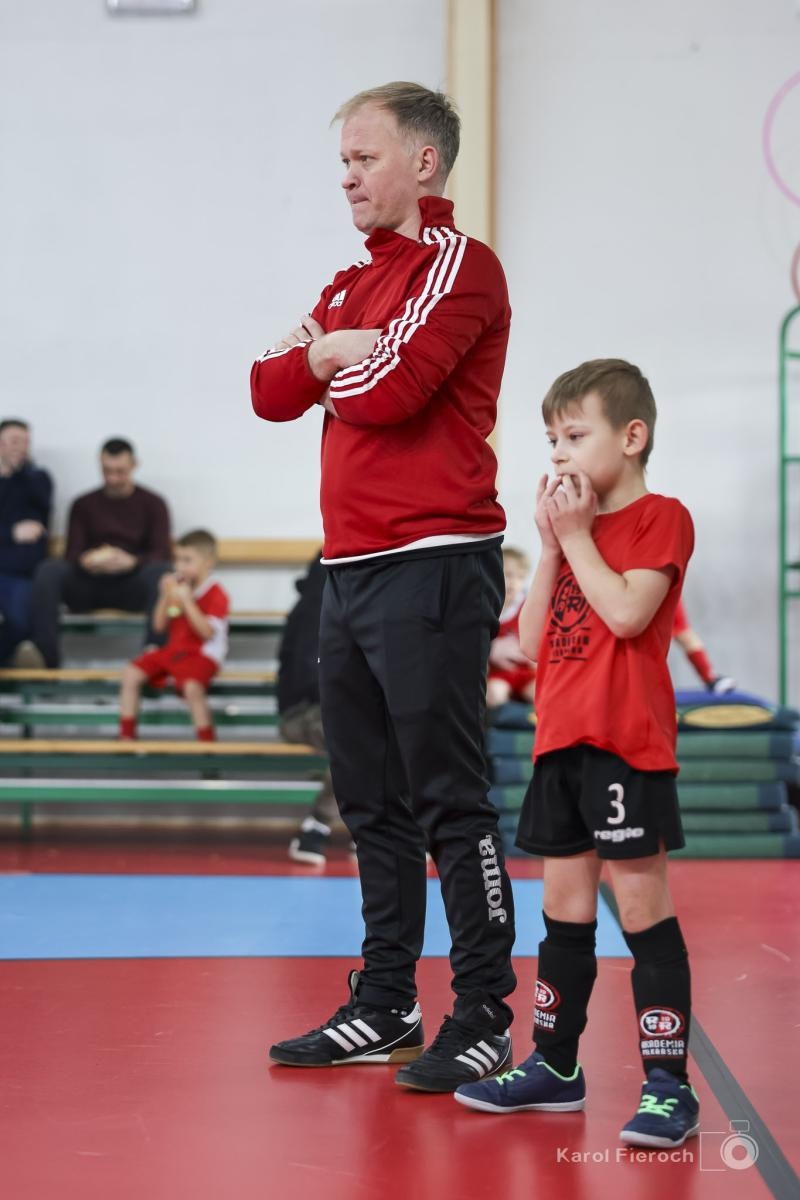 Zdjęcie w galerii na portalu naszwodzislaw.com: Zacięta rywalizacja młodych piłkarzy w Krzanowicach [FOTO] wiadomości z regionu