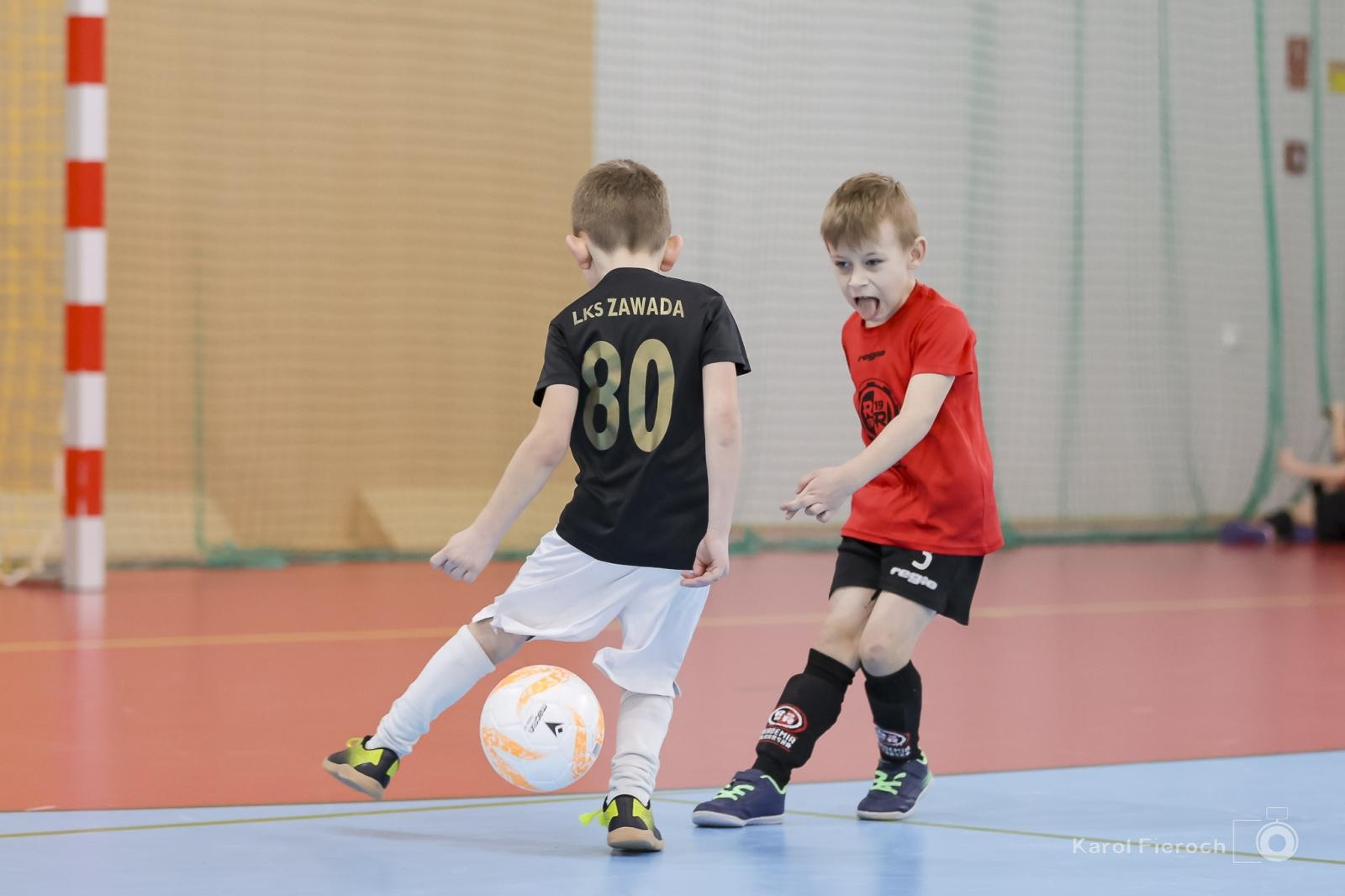 Zdjęcie w galerii na portalu naszwodzislaw.com: Zacięta rywalizacja młodych piłkarzy w Krzanowicach [FOTO] wiadomości z regionu