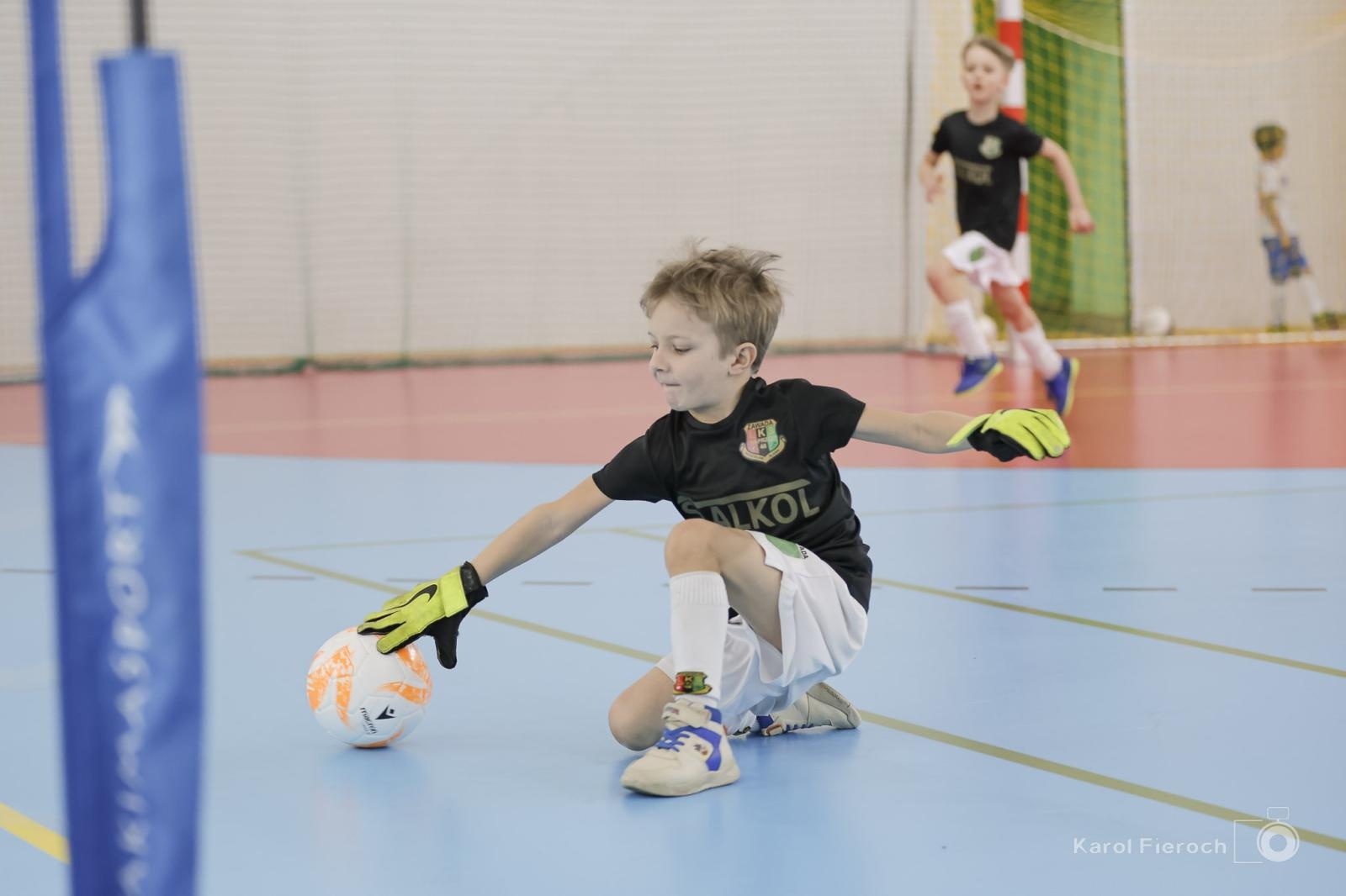 Zdjęcie w galerii na portalu naszwodzislaw.com: Zacięta rywalizacja młodych piłkarzy w Krzanowicach [FOTO] wiadomości z regionu