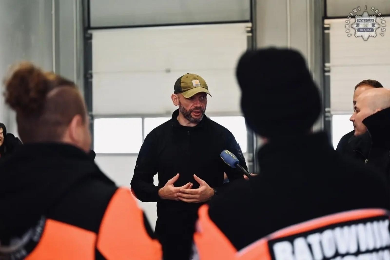 Zdjęcie w galerii na portalu naszwodzislaw.com: Policja szkoli ratowników medycznych. Coraz częstsze ataki agresywnych pacjentów wiadomości z regionu