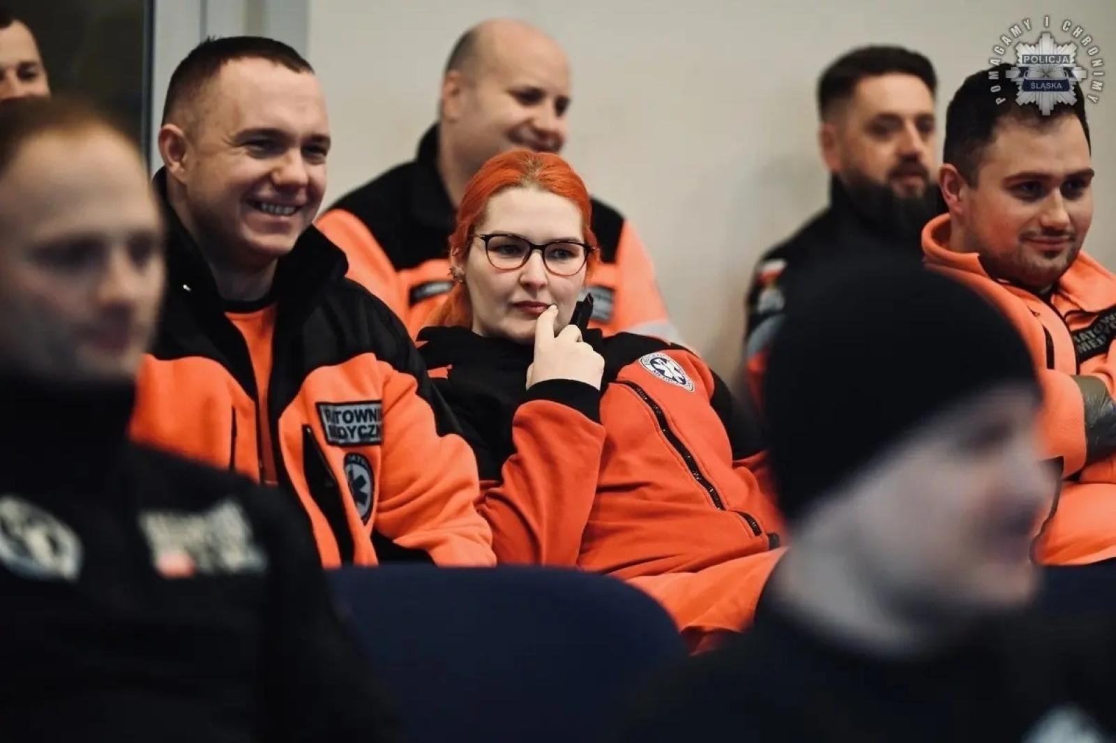 Zdjęcie w galerii na portalu naszwodzislaw.com: Policja szkoli ratowników medycznych. Coraz częstsze ataki agresywnych pacjentów wiadomości z regionu