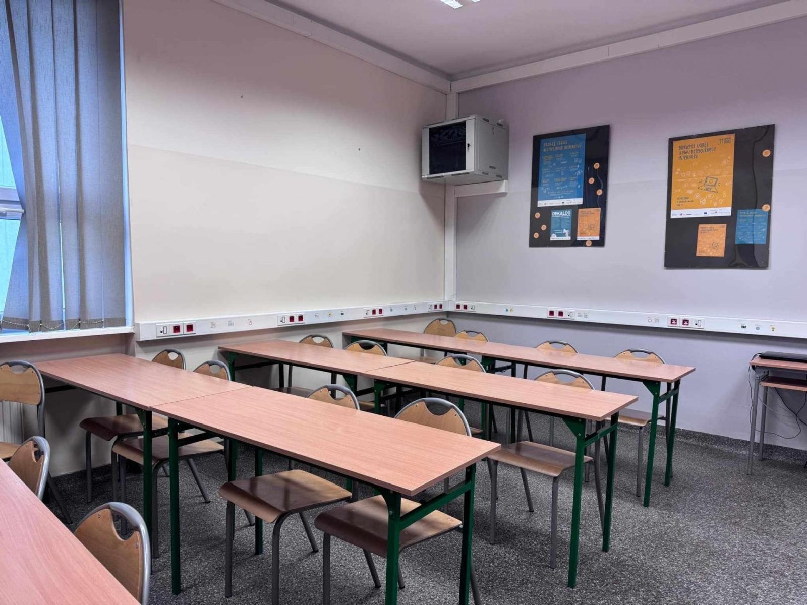 Zdjęcie w galerii na portalu naszwodzislaw.com: Zawrotne środki na rozwój oświaty Powiatu Wodzisławskiego wiadomości z regionu