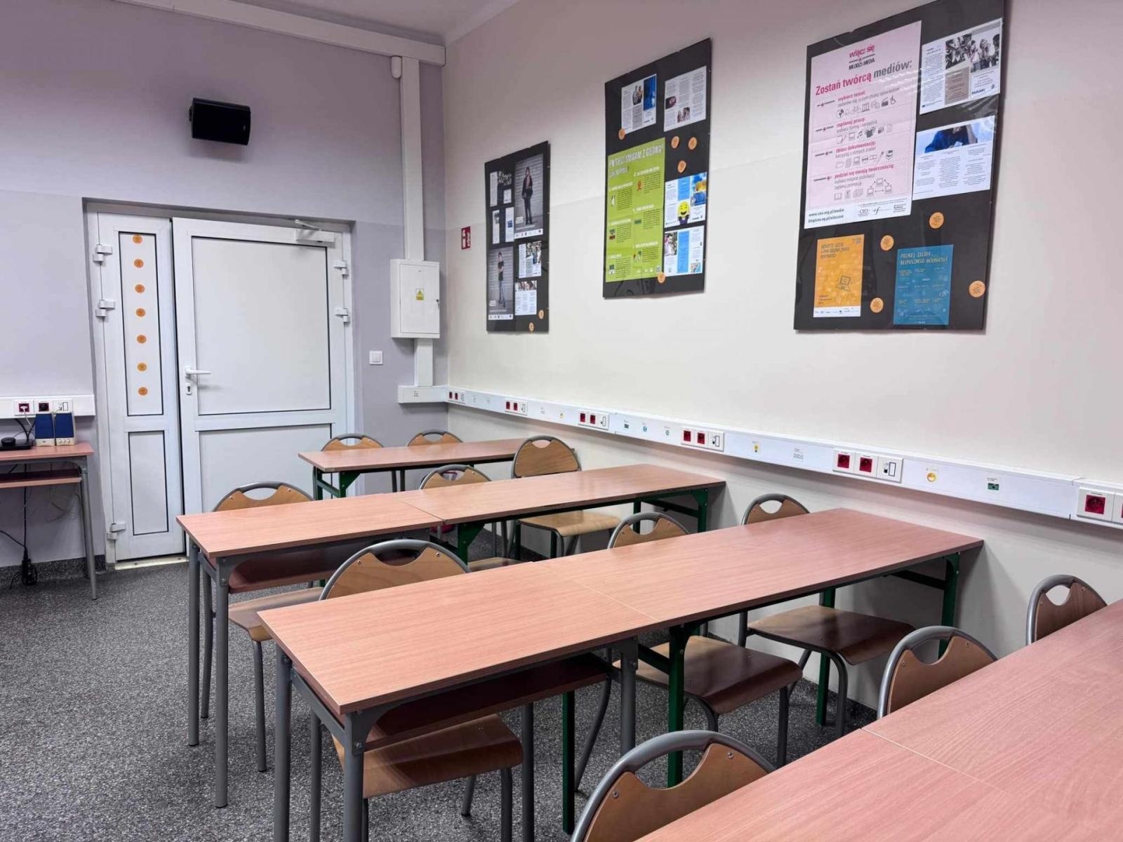 Zdjęcie w galerii na portalu naszwodzislaw.com: Zawrotne środki na rozwój oświaty Powiatu Wodzisławskiego wiadomości z regionu