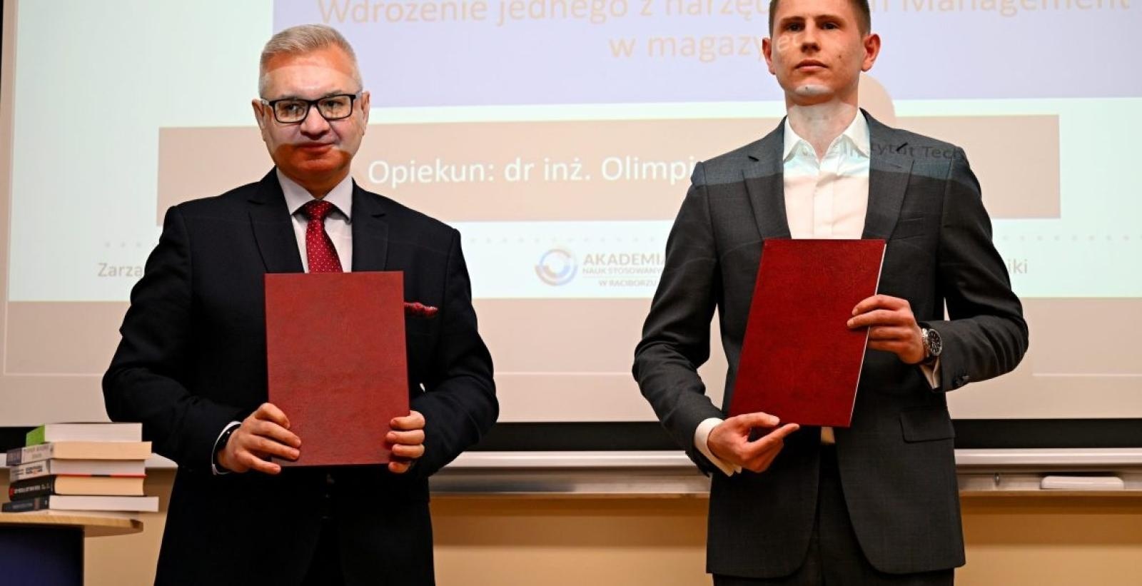 Zdjęcie w galerii na portalu naszwodzislaw.com: Nowoczesna dydaktyka w praktyce: Partnerstwo Akademii Nauk Stosowanych i EL-PIAST Sp. z o.o. wiadomości z regionu