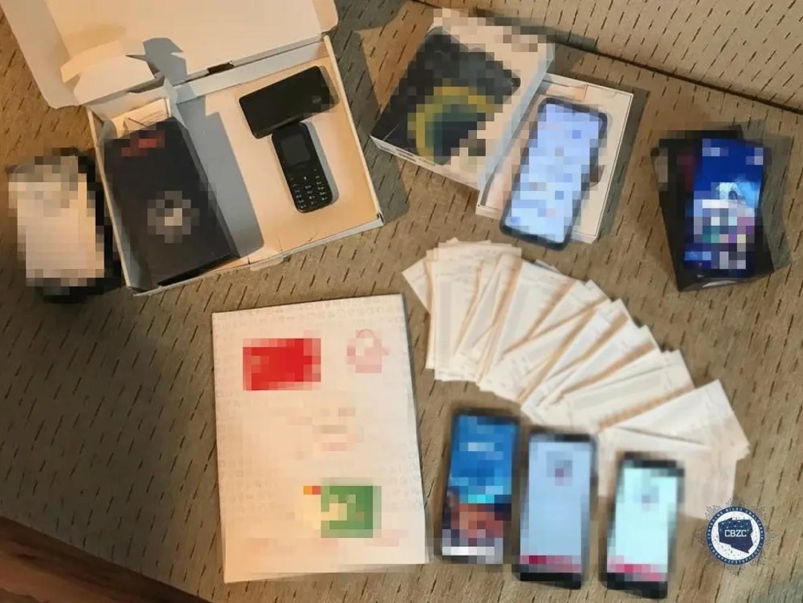 Zdjęcie w galerii na portalu naszwodzislaw.com: Śląska policja rozbiła gang ukraińskich cyberprzestępców wiadomości z regionu