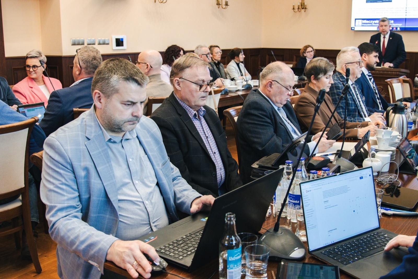 Zdjęcie w galerii na portalu naszwodzislaw.com: Mniej komisji Rady Miasta w Wodzisławiu Śląskim wiadomości z regionu