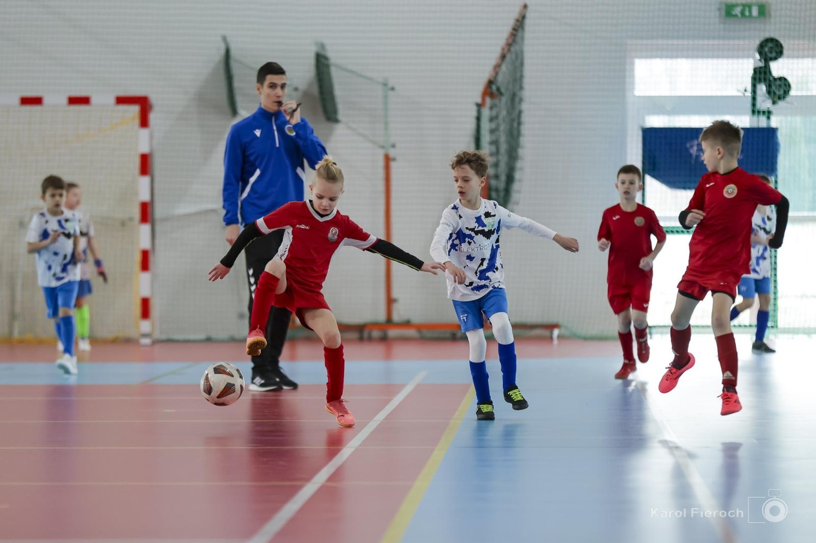 Zdjęcie w galerii na portalu naszwodzislaw.com: Unia Turza Śląska zdominowała II halowy turniej im. Arkadiusza Kühna [FOTO] wiadomości z regionu