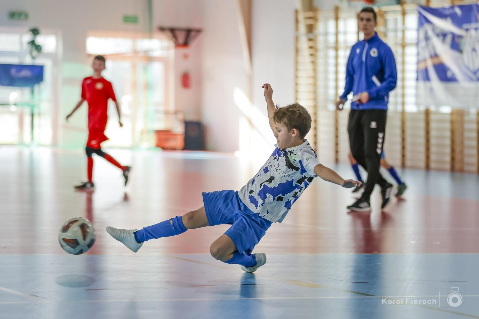 Zdjęcie w galerii na portalu naszwodzislaw.com: Unia Turza Śląska zdominowała II halowy turniej im. Arkadiusza Kühna [FOTO] wiadomości z regionu