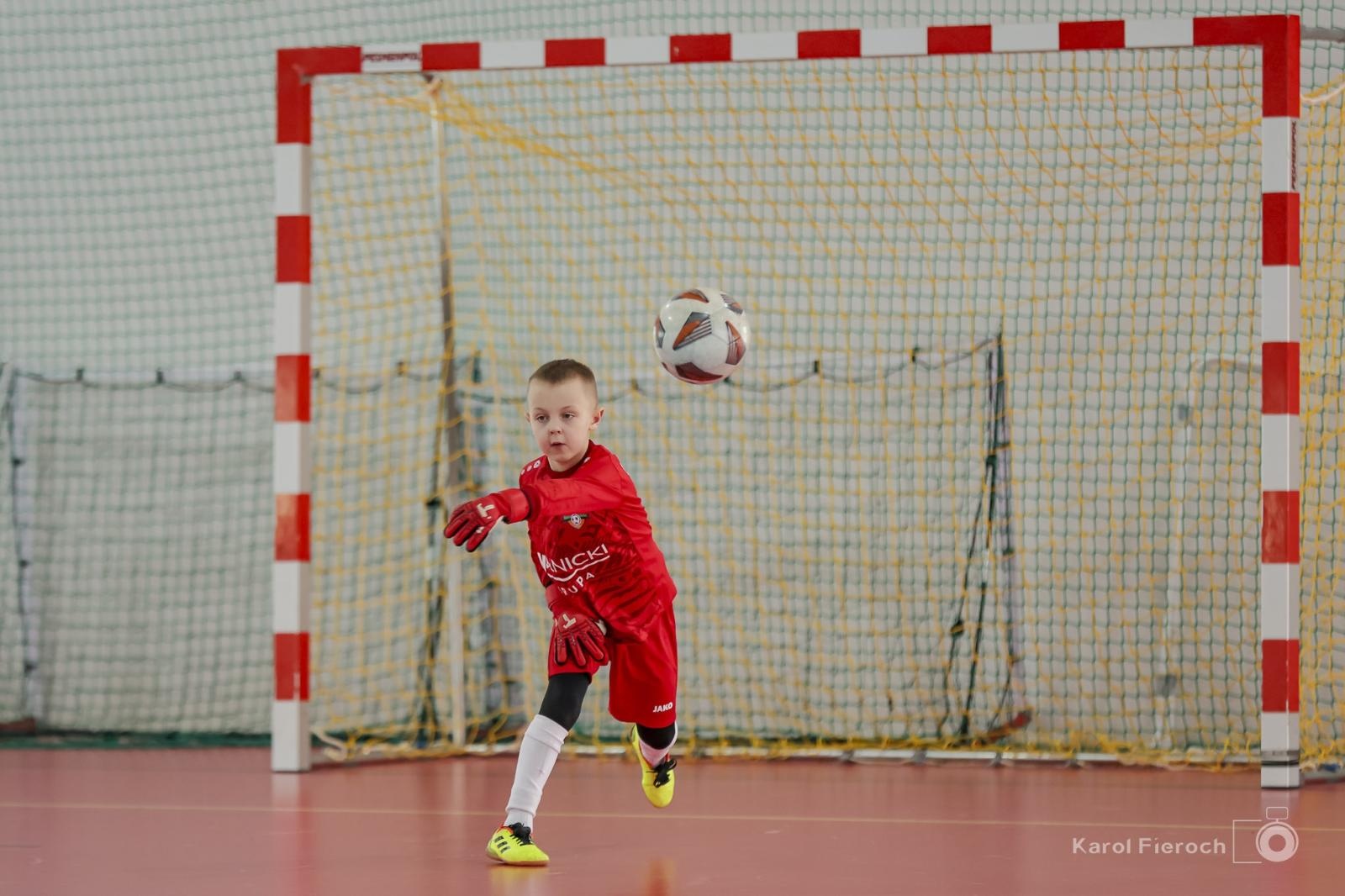 Zdjęcie w galerii na portalu naszwodzislaw.com: Unia Turza Śląska zdominowała II halowy turniej im. Arkadiusza Kühna [FOTO] wiadomości z regionu