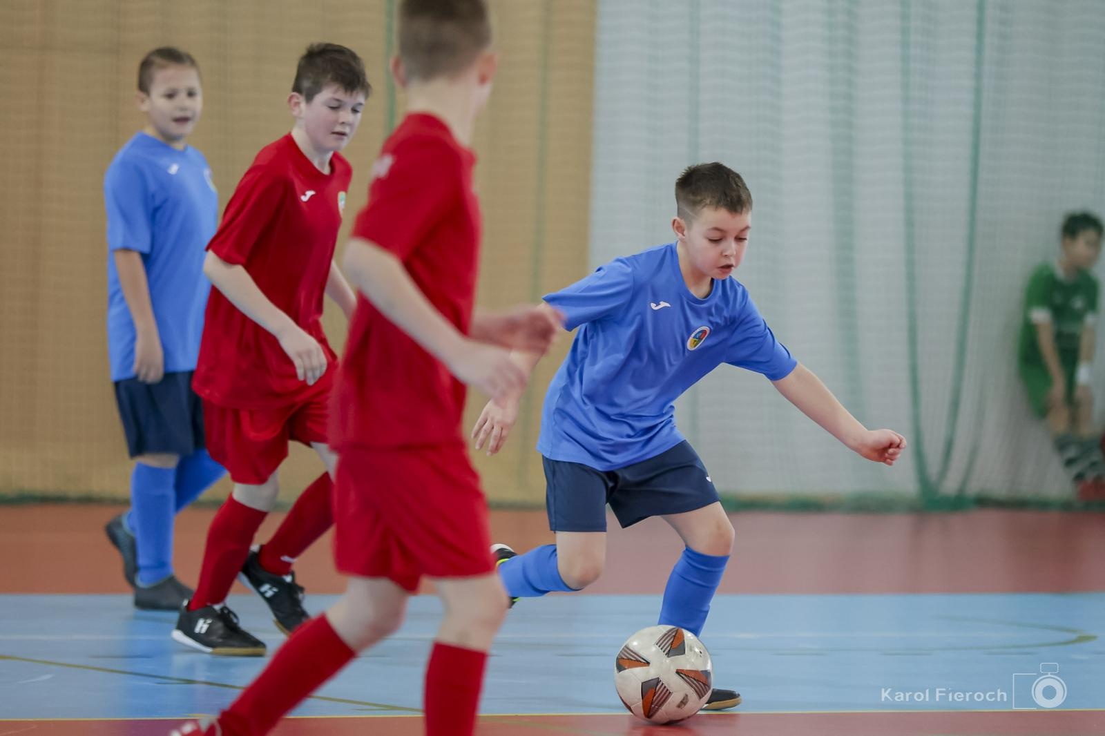 Zdjęcie w galerii na portalu naszwodzislaw.com: Unia Turza Śląska zdominowała II halowy turniej im. Arkadiusza Kühna [FOTO] wiadomości z regionu