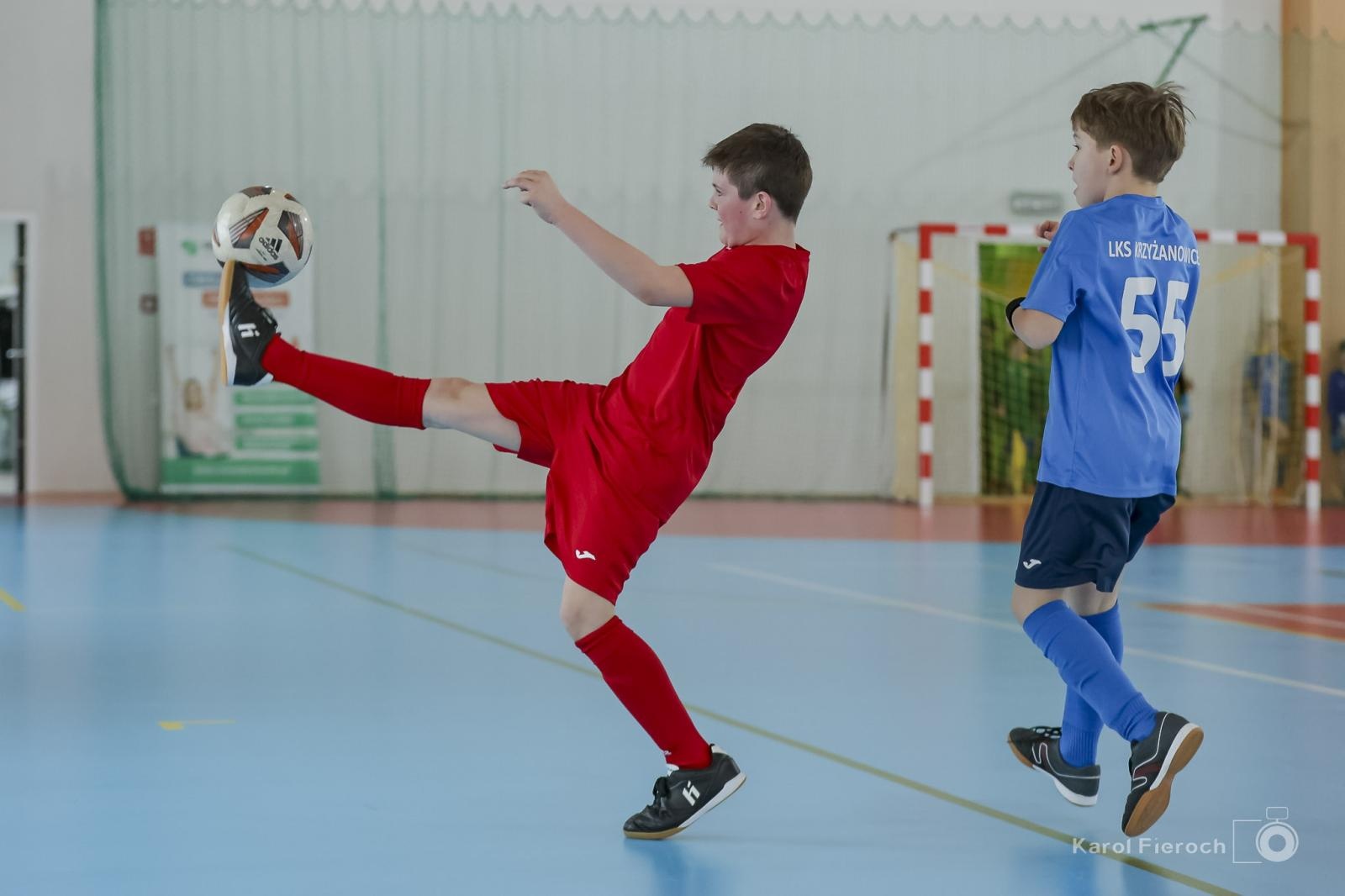 Zdjęcie w galerii na portalu naszwodzislaw.com: Unia Turza Śląska zdominowała II halowy turniej im. Arkadiusza Kühna [FOTO] wiadomości z regionu