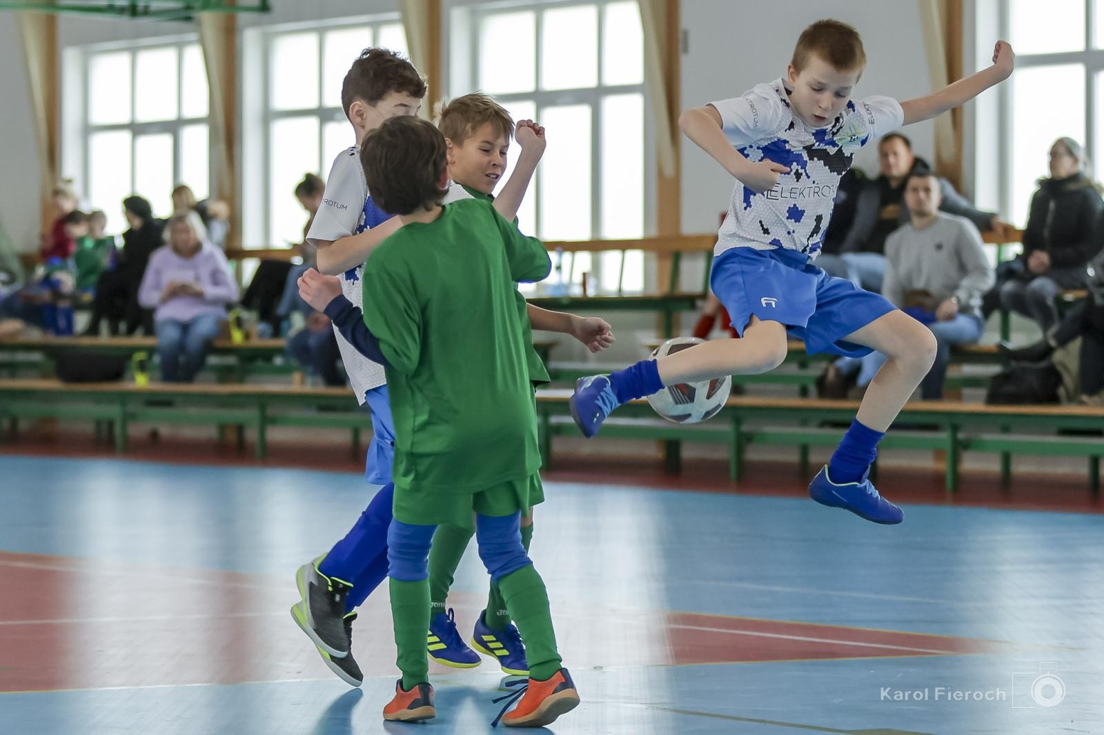 Zdjęcie w galerii na portalu naszwodzislaw.com: Unia Turza Śląska zdominowała II halowy turniej im. Arkadiusza Kühna [FOTO] wiadomości z regionu