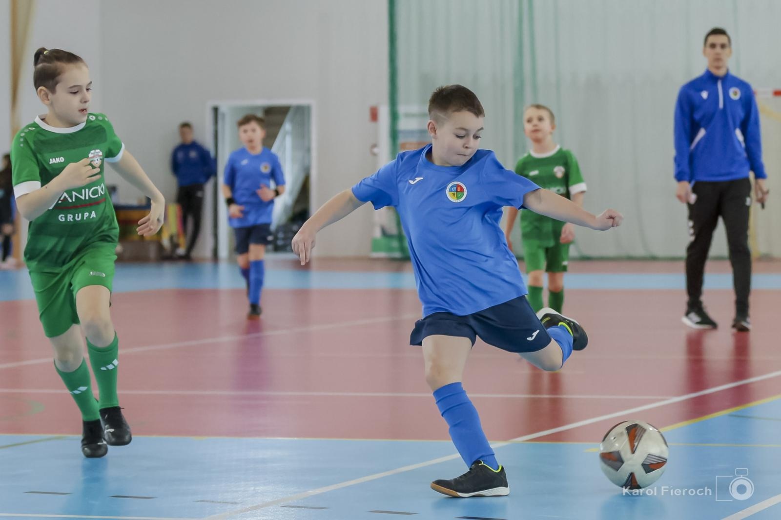 Zdjęcie w galerii na portalu naszwodzislaw.com: Unia Turza Śląska zdominowała II halowy turniej im. Arkadiusza Kühna [FOTO] wiadomości z regionu