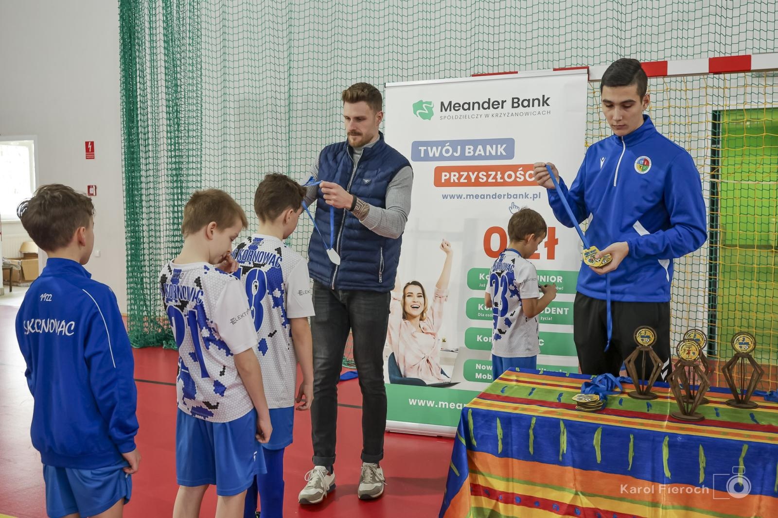 Zdjęcie w galerii na portalu naszwodzislaw.com: Unia Turza Śląska zdominowała II halowy turniej im. Arkadiusza Kühna [FOTO] wiadomości z regionu