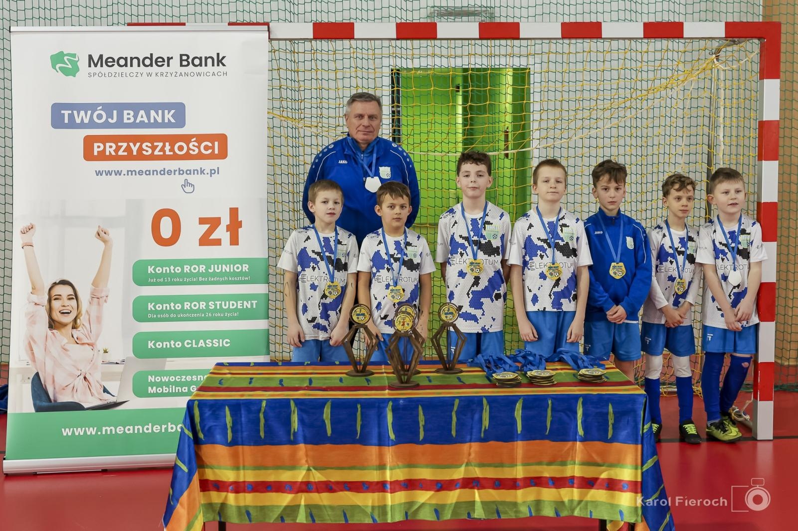 Zdjęcie w galerii na portalu naszwodzislaw.com: Unia Turza Śląska zdominowała II halowy turniej im. Arkadiusza Kühna [FOTO] wiadomości z regionu