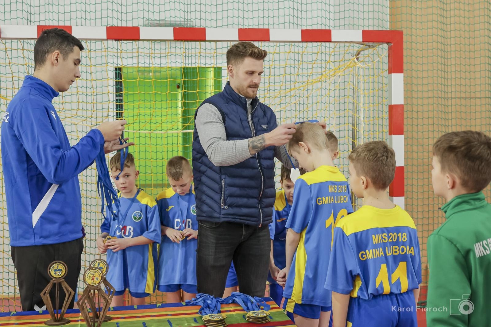 Zdjęcie w galerii na portalu naszwodzislaw.com: Unia Turza Śląska zdominowała II halowy turniej im. Arkadiusza Kühna [FOTO] wiadomości z regionu