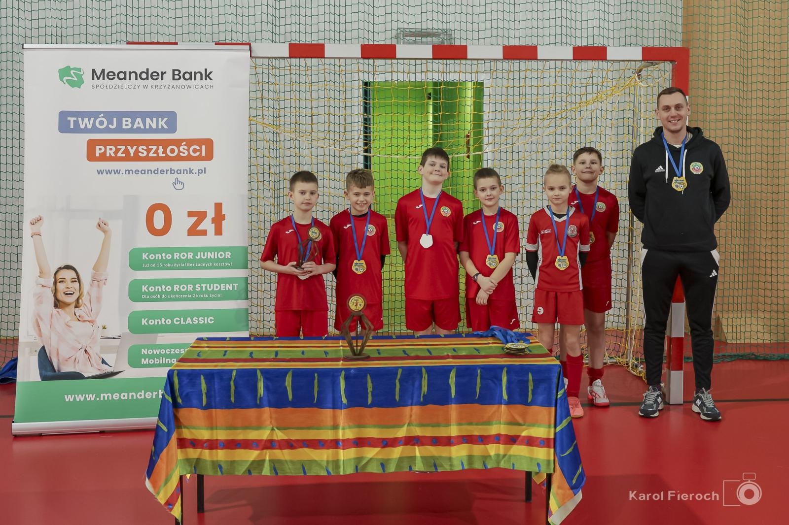 Zdjęcie w galerii na portalu naszwodzislaw.com: Unia Turza Śląska zdominowała II halowy turniej im. Arkadiusza Kühna [FOTO] wiadomości z regionu