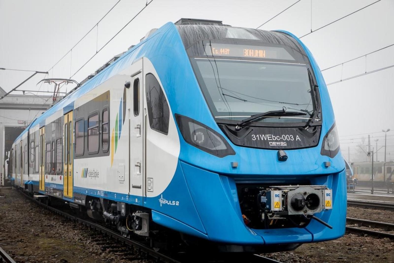 Zdjęcie w galerii na portalu naszwodzislaw.com: Na torach w regionie pojawiły się Impulsy 2 wiadomości z regionu