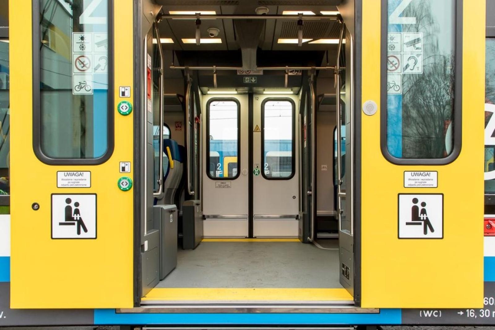 Zdjęcie w galerii na portalu naszwodzislaw.com: Na torach w regionie pojawiły się Impulsy 2 wiadomości z regionu