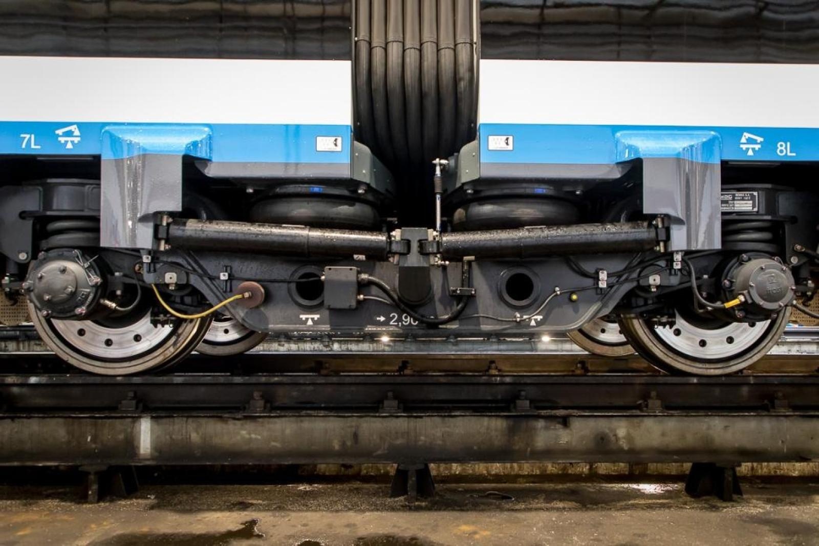 Zdjęcie w galerii na portalu naszwodzislaw.com: Na torach w regionie pojawiły się Impulsy 2 wiadomości z regionu