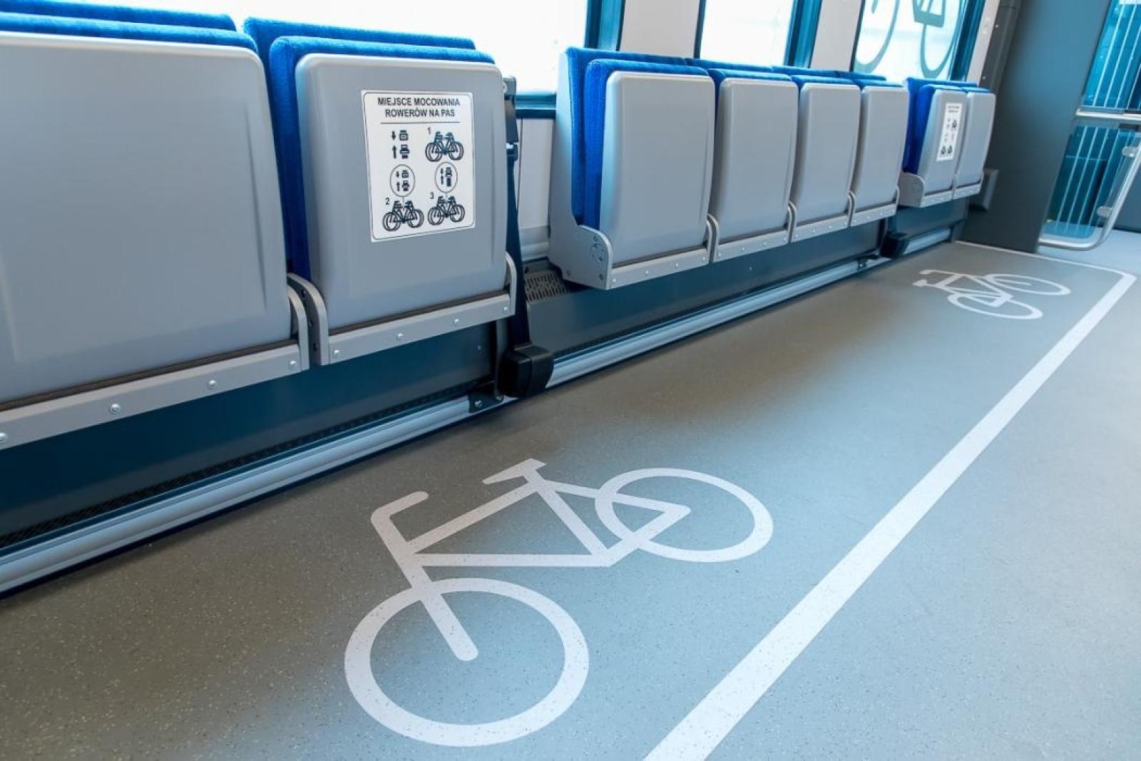 Zdjęcie w galerii na portalu naszwodzislaw.com: Na torach w regionie pojawiły się Impulsy 2 wiadomości z regionu