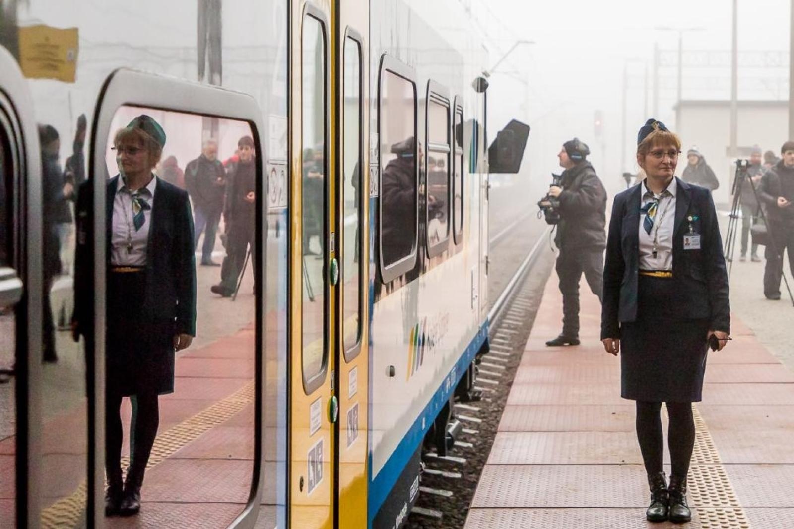 Zdjęcie w galerii na portalu naszwodzislaw.com: Na torach w regionie pojawiły się Impulsy 2 wiadomości z regionu