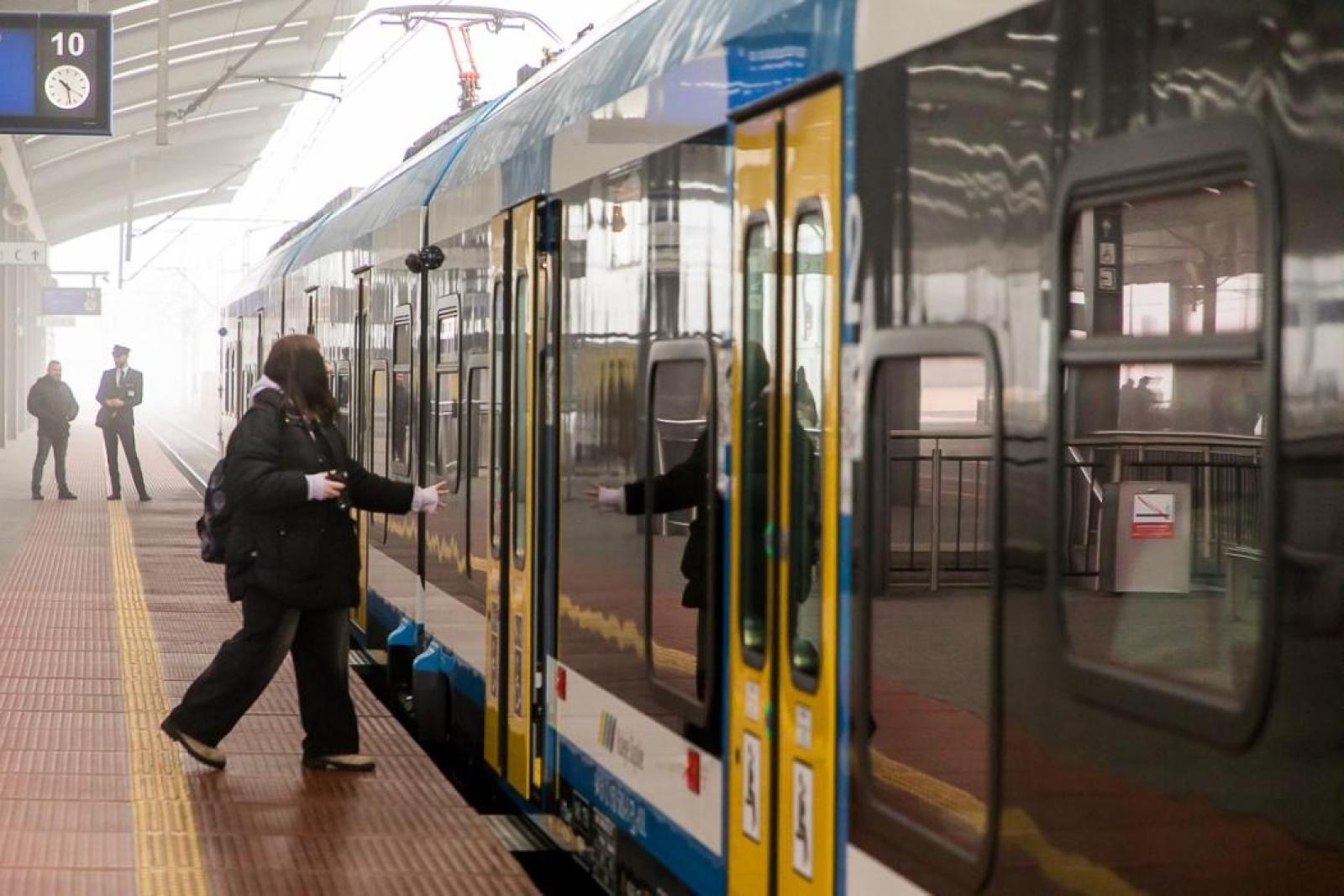 Zdjęcie w galerii na portalu naszwodzislaw.com: Na torach w regionie pojawiły się Impulsy 2 wiadomości z regionu