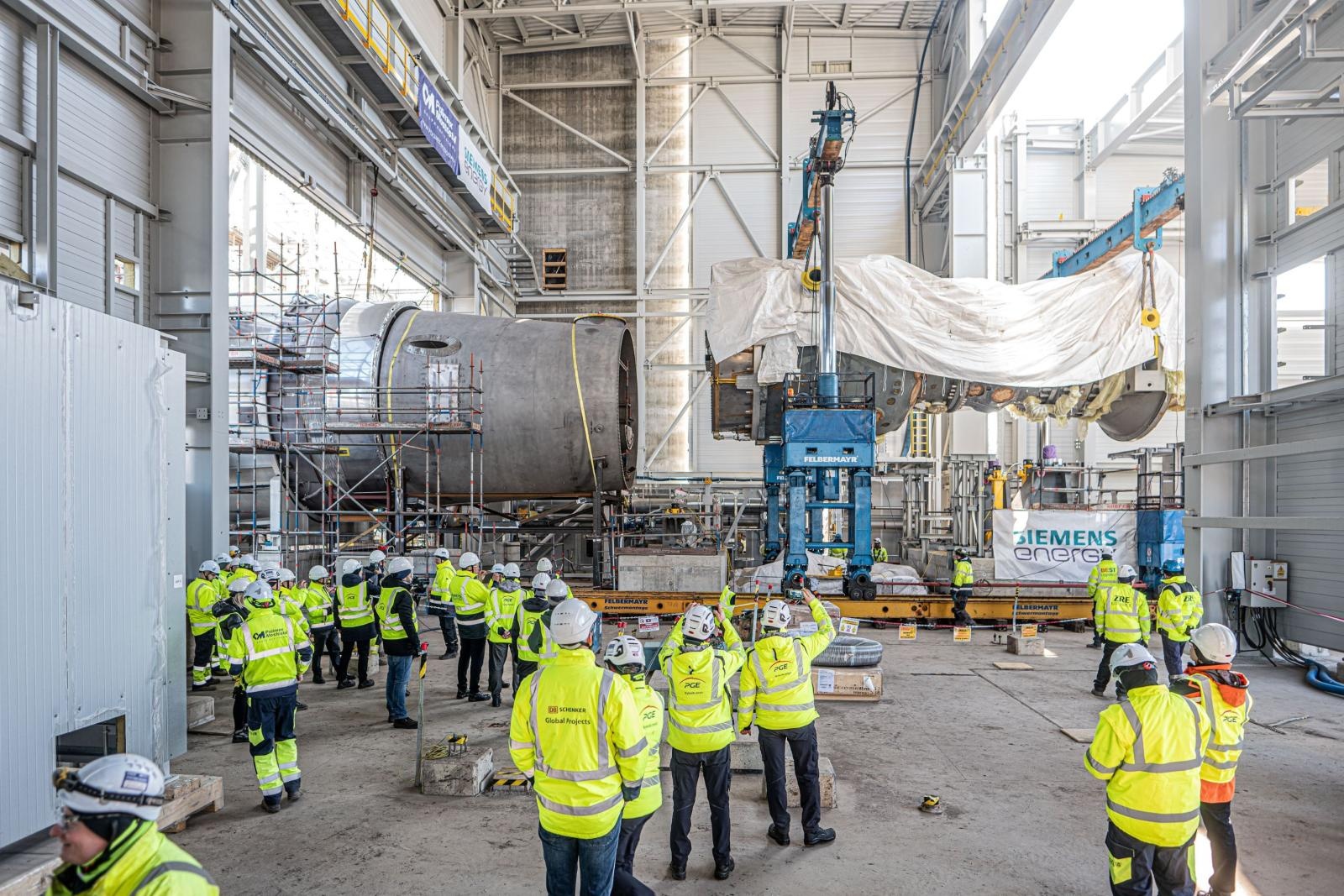 Zdjęcie w galerii na portalu naszwodzislaw.com: Milowy krok w budowie bloku gazowo-parowego PGE Nowy Rybnik wiadomości z regionu