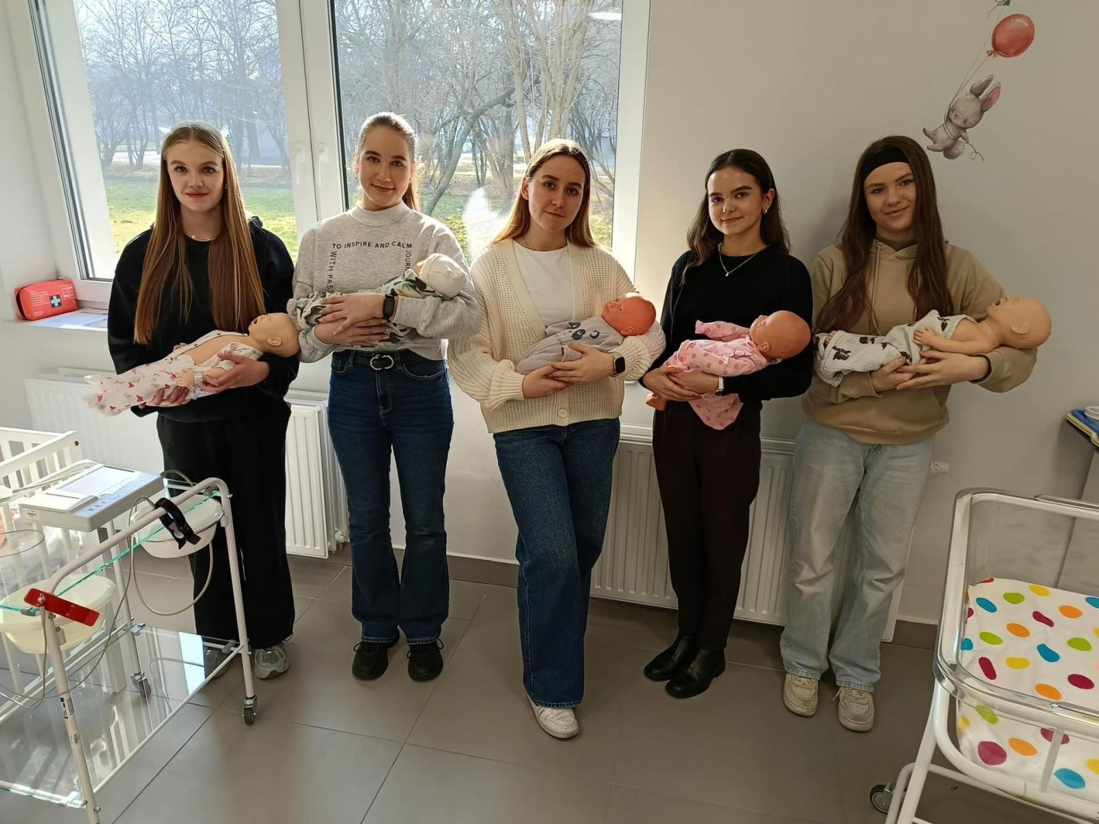 Zdjęcie w galerii na portalu naszwodzislaw.com: Zawodowy Debiut - 126 uczniów na drodze do kariery zawodowej wiadomości z regionu