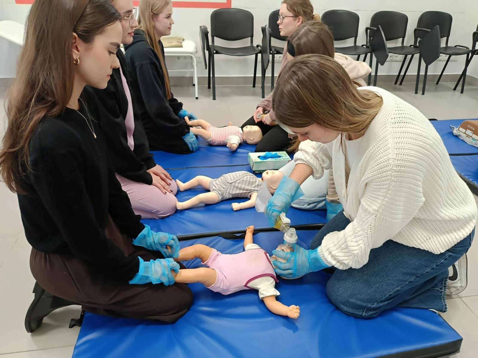 Zdjęcie w galerii na portalu naszwodzislaw.com: Zawodowy Debiut - 126 uczniów na drodze do kariery zawodowej wiadomości z regionu
