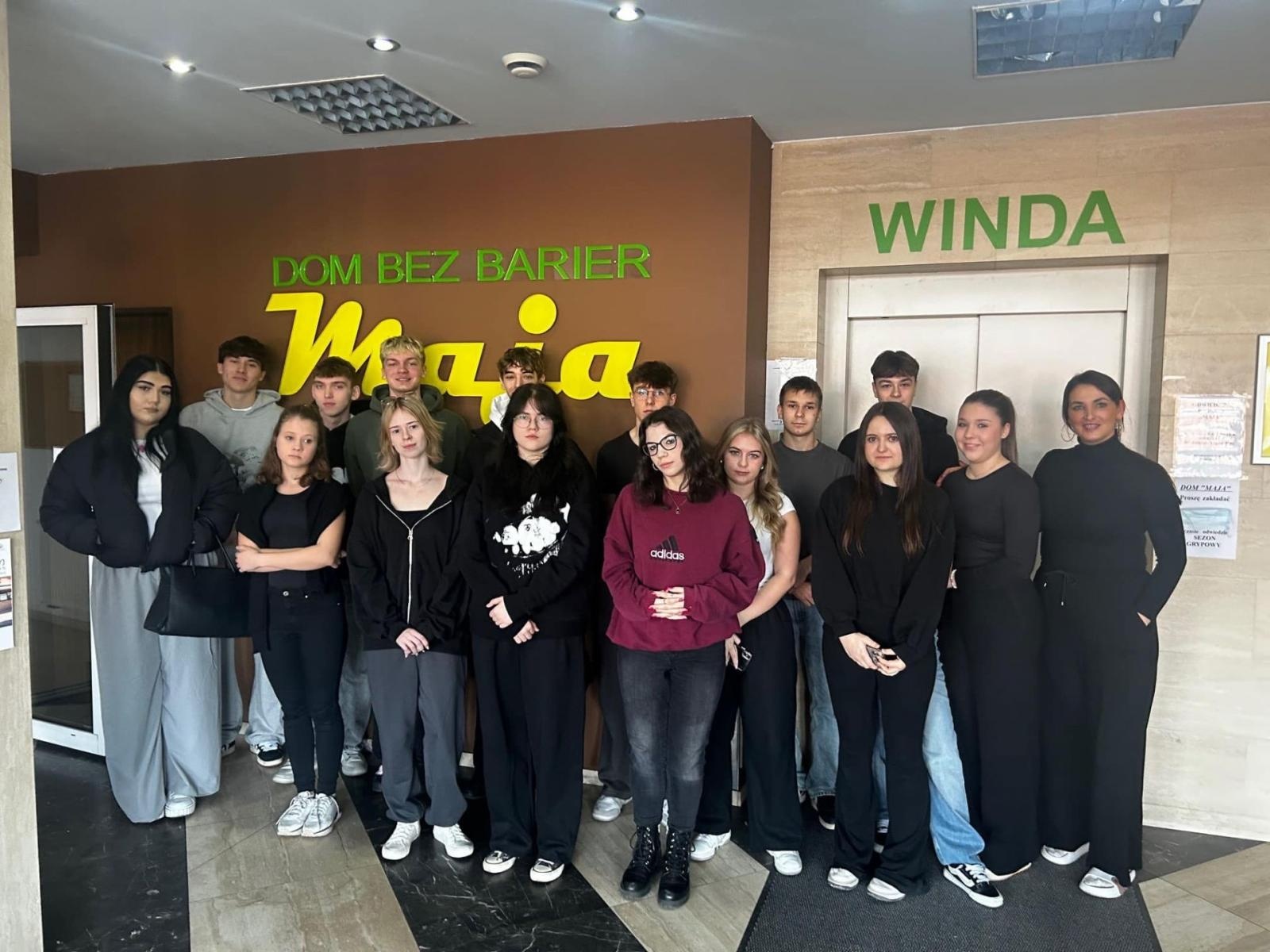 Zdjęcie w galerii na portalu naszwodzislaw.com: Zawodowy Debiut - 126 uczniów na drodze do kariery zawodowej wiadomości z regionu