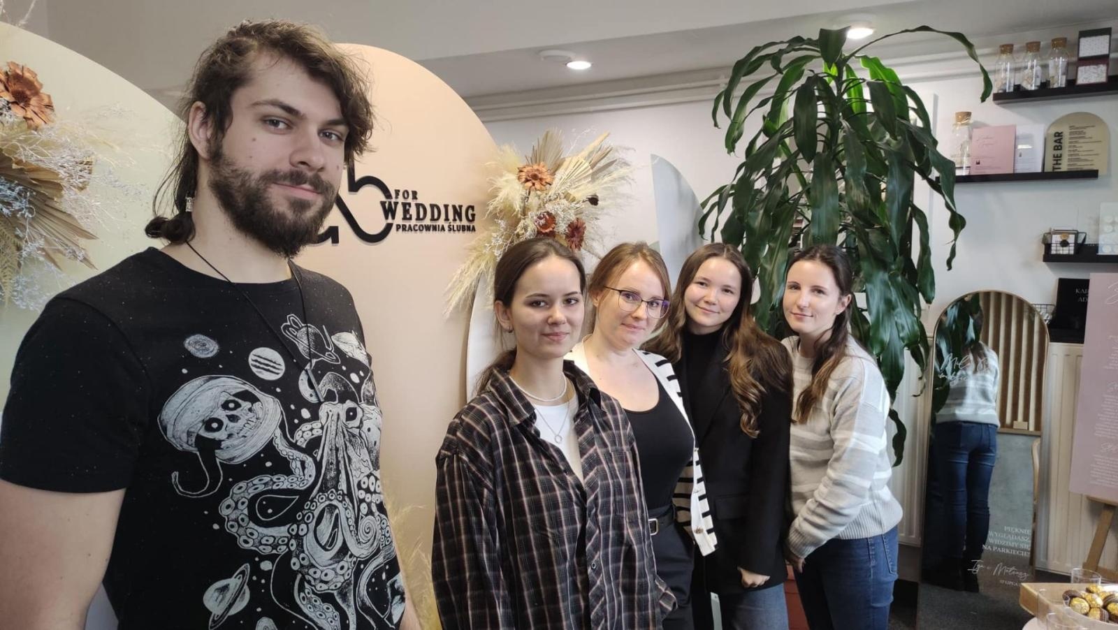 Zdjęcie w galerii na portalu naszwodzislaw.com: Zawodowy Debiut - 126 uczniów na drodze do kariery zawodowej wiadomości z regionu