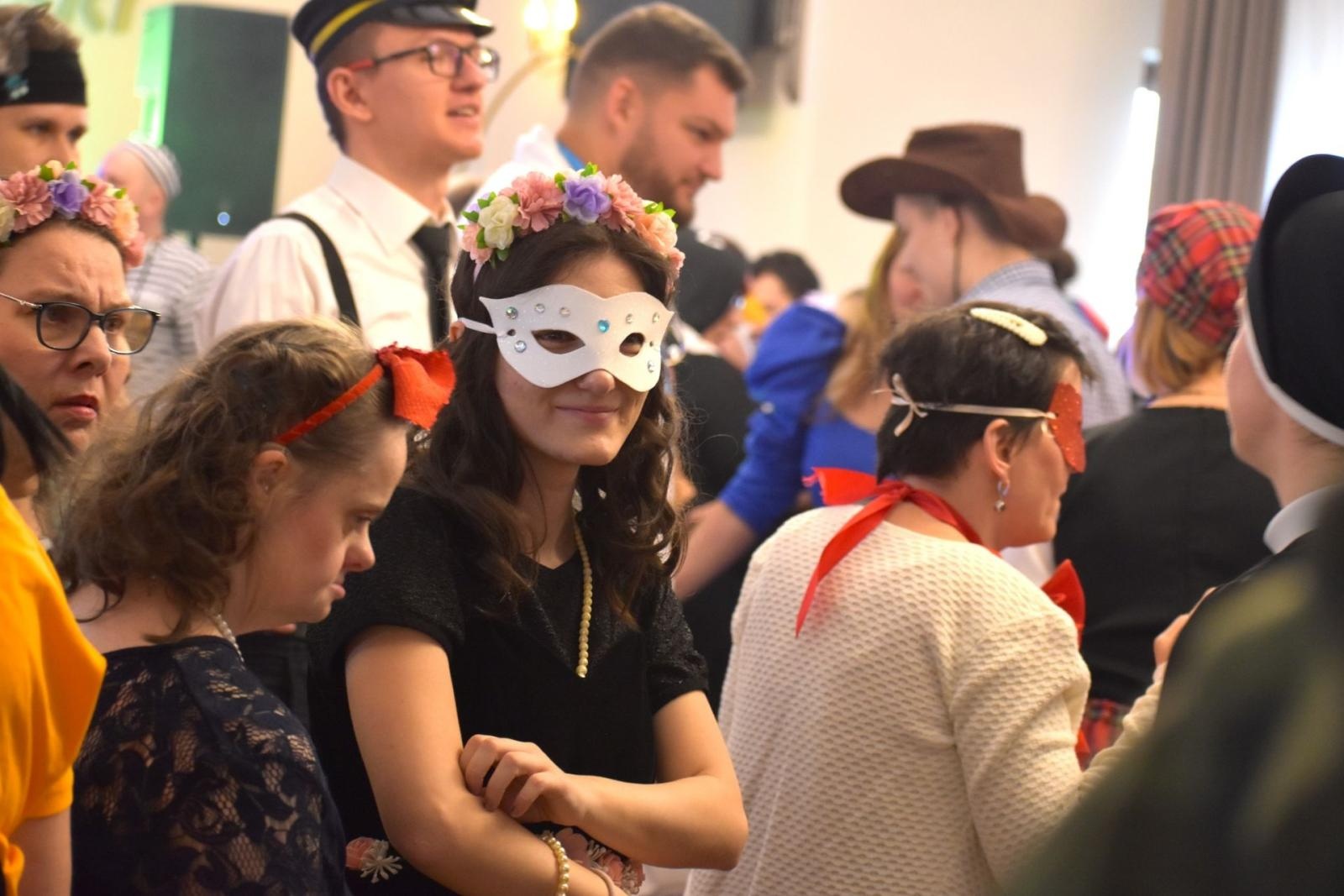 Zdjęcie w galerii na portalu naszwodzislaw.com: Karnawałowa radość i integracja wiadomości z regionu