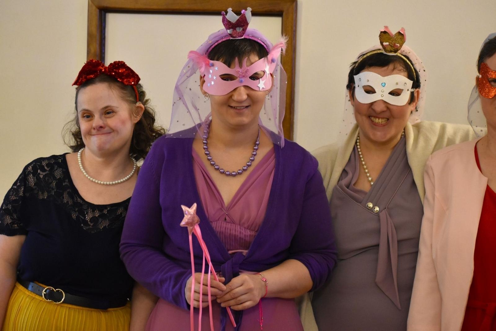 Zdjęcie w galerii na portalu naszwodzislaw.com: Karnawałowa radość i integracja wiadomości z regionu