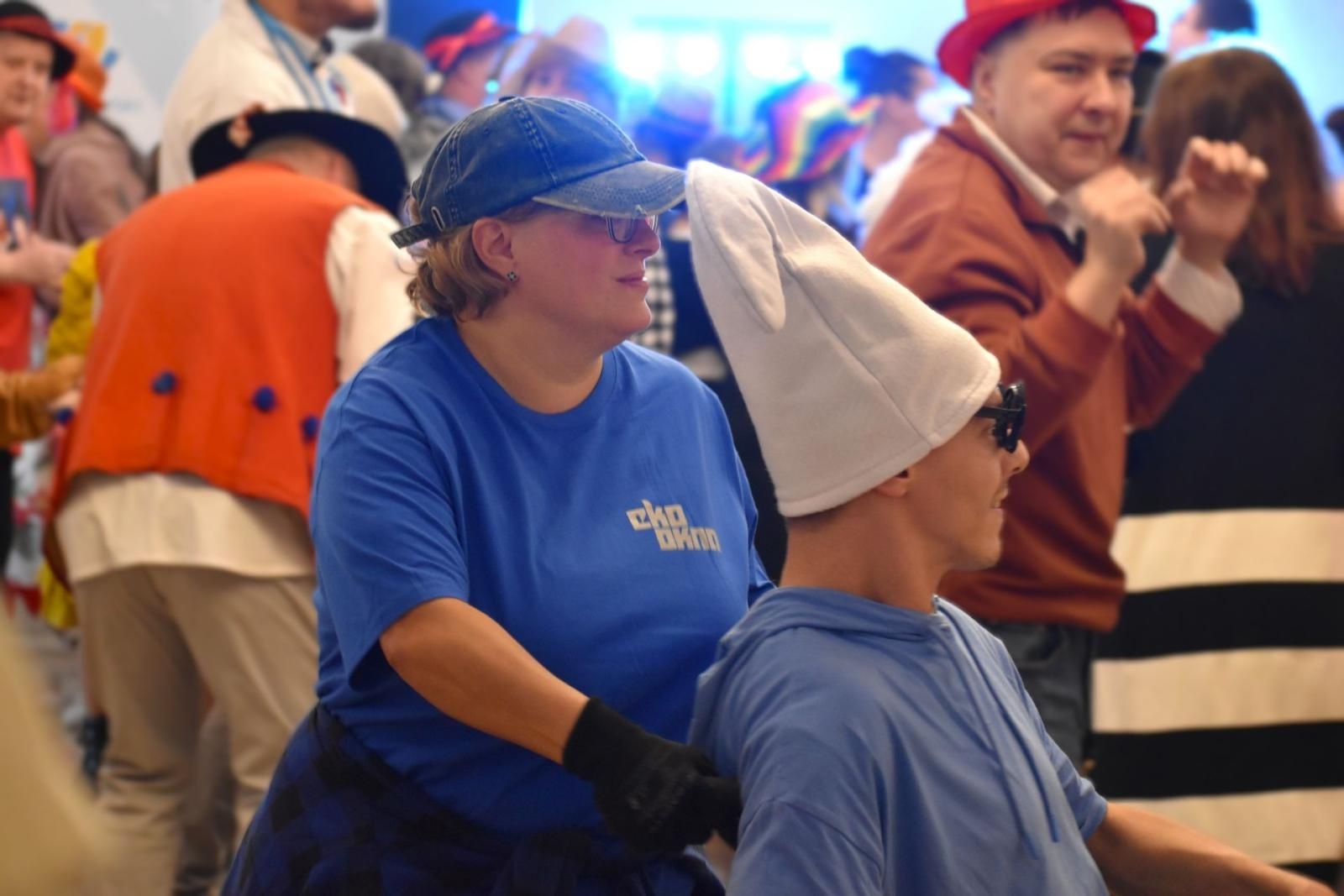 Zdjęcie w galerii na portalu naszwodzislaw.com: Karnawałowa radość i integracja wiadomości z regionu