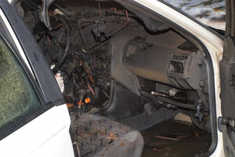 Zdjęcie w galerii na portalu naszwodzislaw.com: W Pszowie spłonął samochód wiadomości z regionu